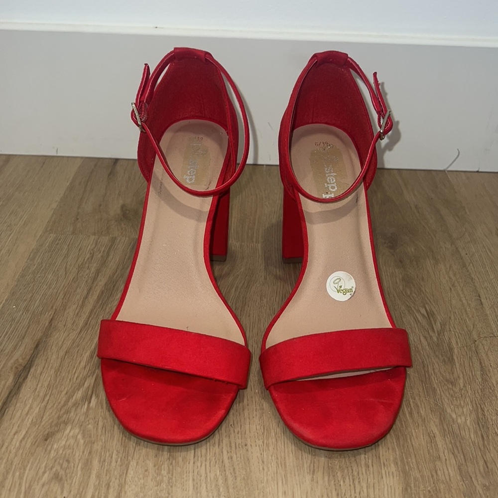 Red Heels - Picture 2 of 5